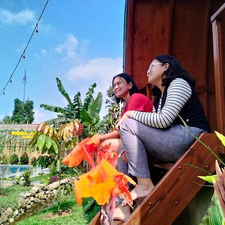 Wooden House Paseban Villa Bogor Dış mekan fotoğraf