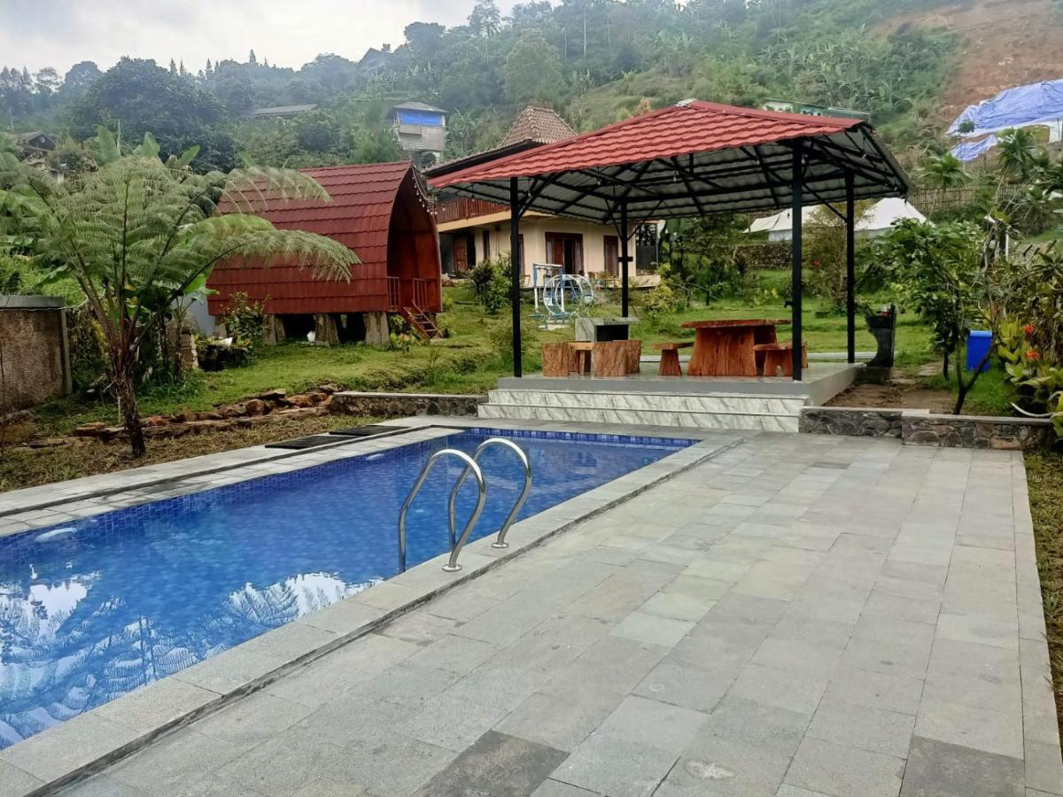 Wooden House Paseban Villa Bogor Dış mekan fotoğraf